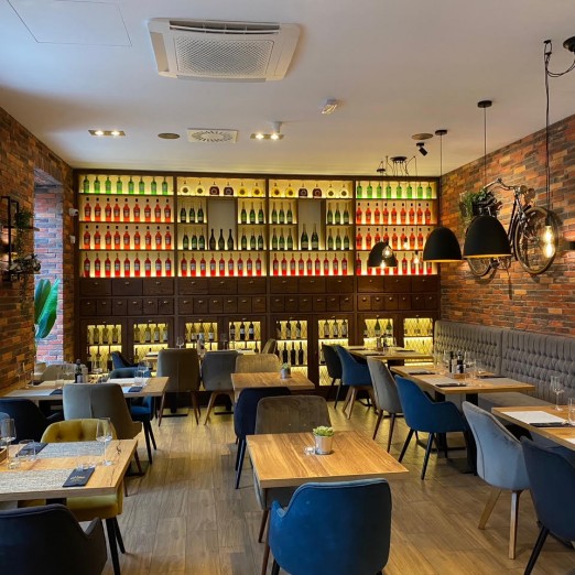 Chop Old House Hotel & Restaurant